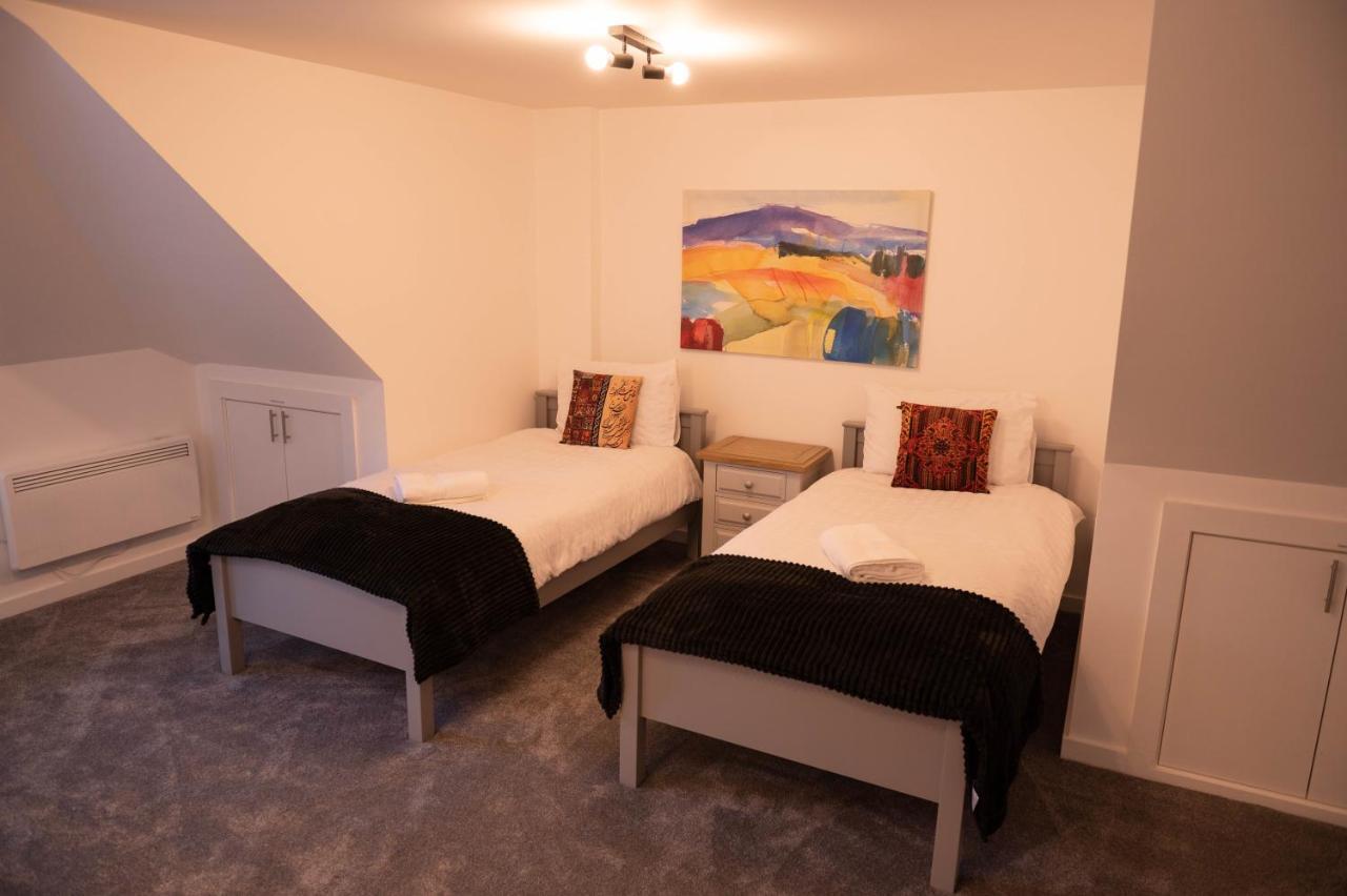 Walnut Flats-F4, 2-Bedroom With Ensuite - Parking, Netflix, Wifi - Close To Oxford, Bicester & Blenheim Palace Kidlington Buitenkant foto