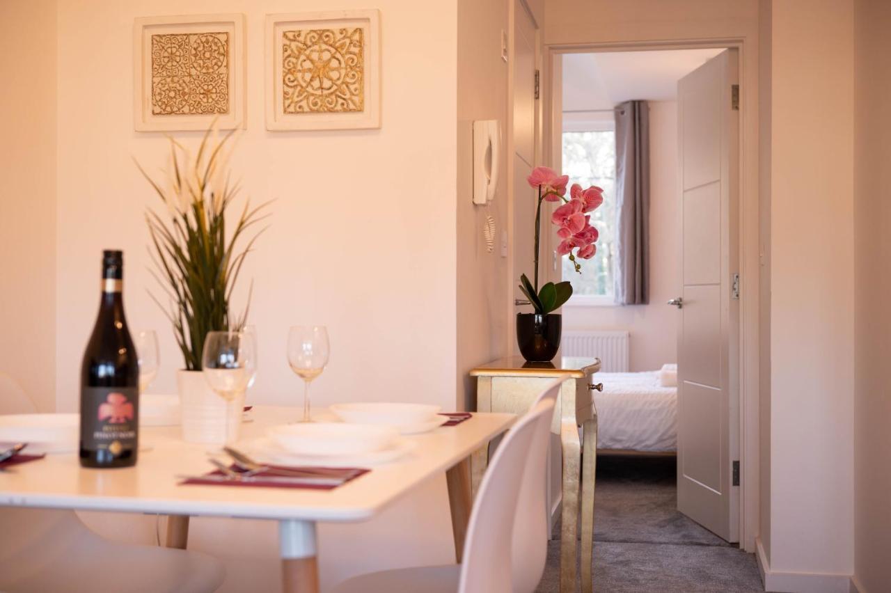 Walnut Flats-F4, 2-Bedroom With Ensuite - Parking, Netflix, Wifi - Close To Oxford, Bicester & Blenheim Palace Kidlington Buitenkant foto