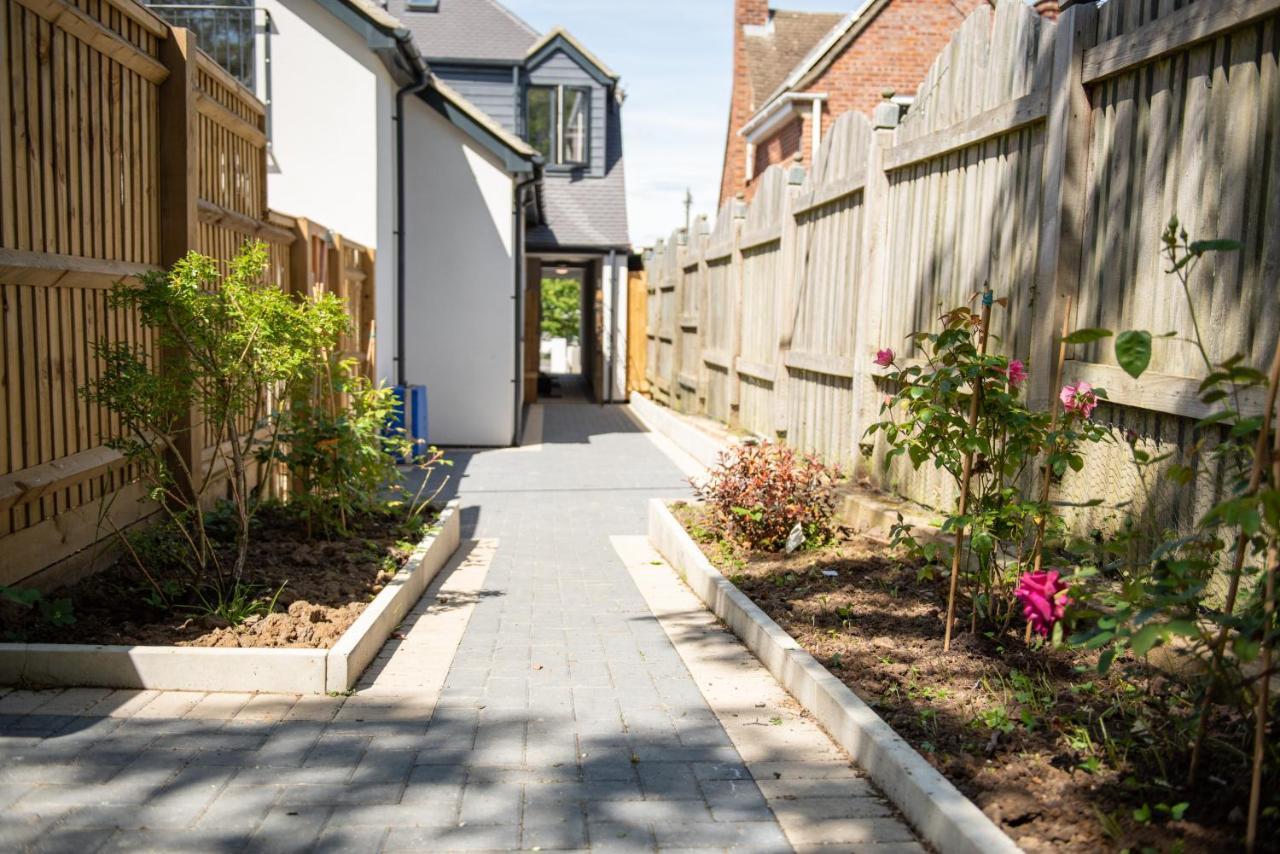 Walnut Flats-F4, 2-Bedroom With Ensuite - Parking, Netflix, Wifi - Close To Oxford, Bicester & Blenheim Palace Kidlington Buitenkant foto